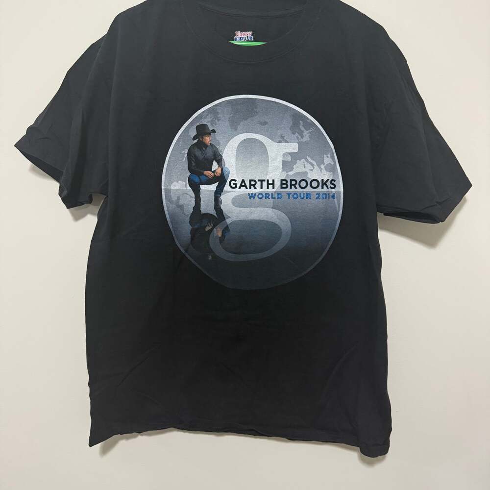 Garth Brooks World Tour 2014-2016 Black Hanes Concert T-Shirt‎